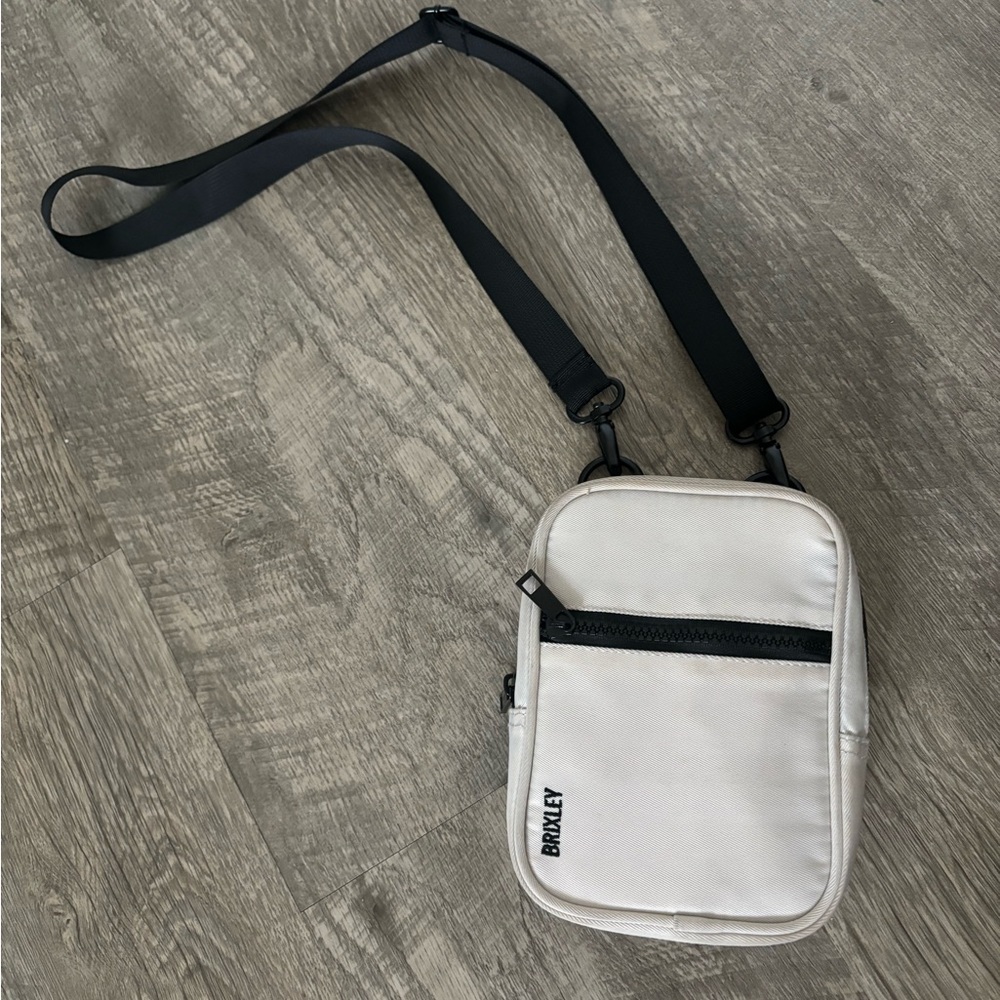 BRIXLEY CROSSBODY BAG